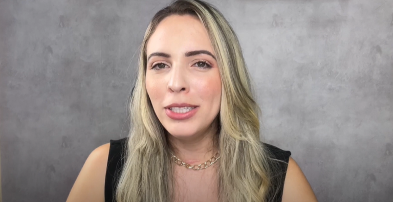 Curso "Social Media Acima da Média" por Jamile Fernandez 16 https://go.hotmart.com/W22315763O