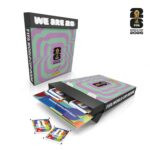 Capa do produto Copa do Mundo da FIFA 2026™ Box Fliptop C/ 1 Álbum Brochura + 30 Envelopes de Figurinhas FIFA WORLD CUP 2026™