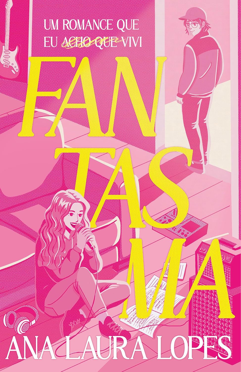 capa do livro Fantasma romance Ana Laura Lopes jovem cantora em Curitiba com luzes apagando e sombras fantasma