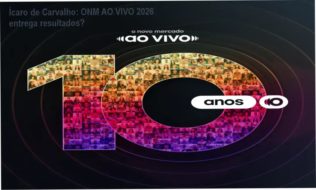Ícaro de Carvalho apresentando o evento ONM AO VIVO 2026 com participantes em networking
